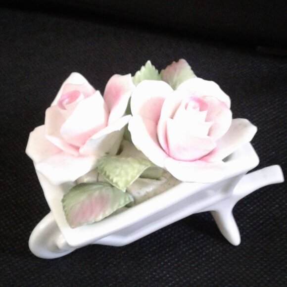 English Fine bone china - the princess collection- handmade- England - Picture 1 of 5